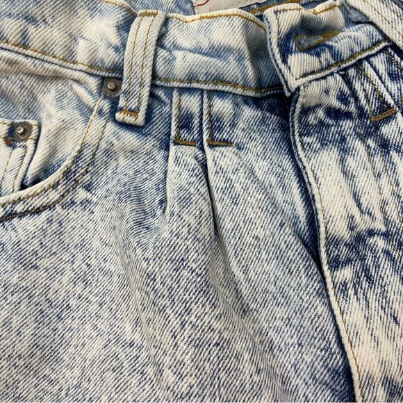 Vintage Sasson Brand Acid Wash High Rise Pleated Shorts 9/10 Perfect Condition - Picture 4 of 16